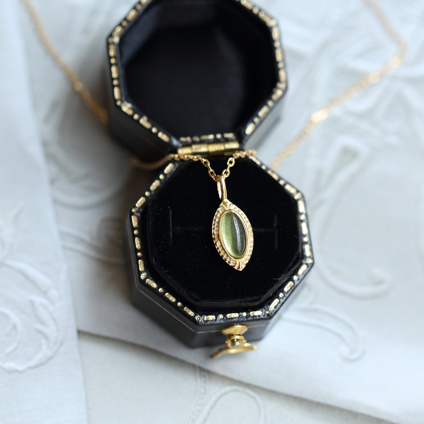 Elegant Natural Peridot Necklace