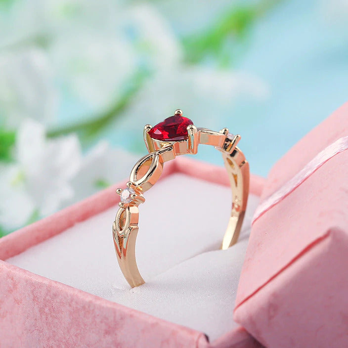 Delicate Zirconia Heart Ring