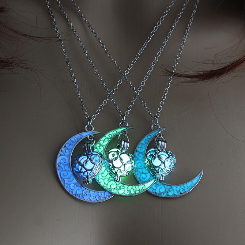 Glow In the Dark Crescent Moon Heart Pendant Necklace